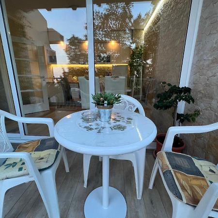 Seahaven Apartment Petrovac ภายนอก รูปภาพ