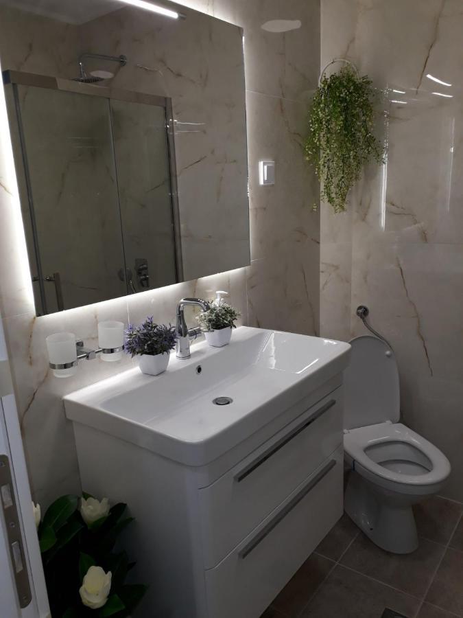 Seahaven Apartment Petrovac ภายนอก รูปภาพ
