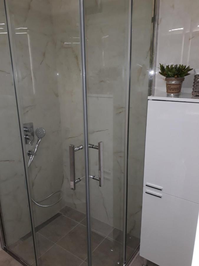 Seahaven Apartment Petrovac ภายนอก รูปภาพ