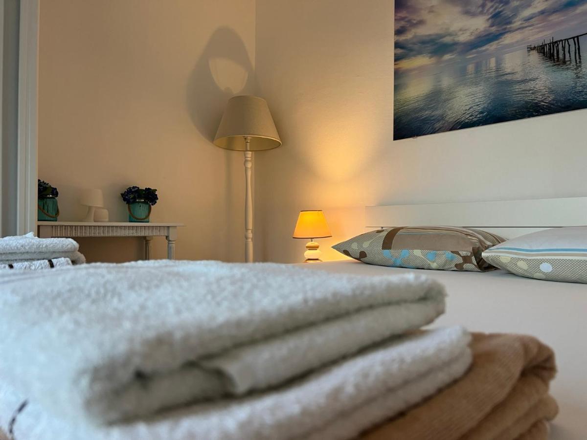 Seahaven Apartment Petrovac ภายนอก รูปภาพ