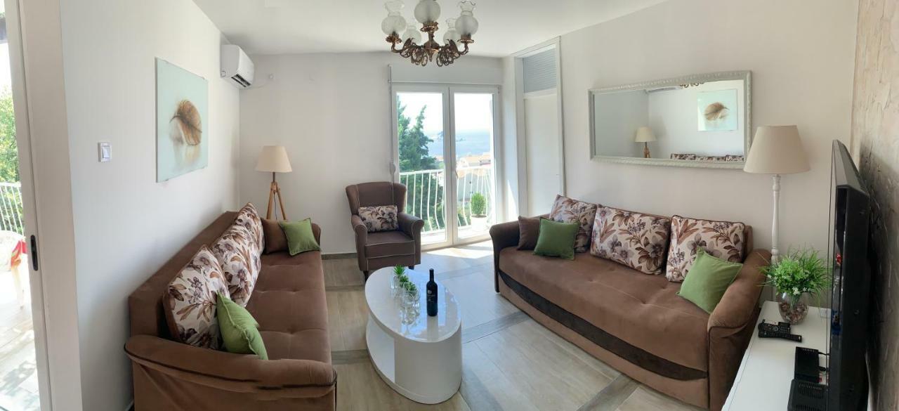 Seahaven Apartment Petrovac ภายนอก รูปภาพ