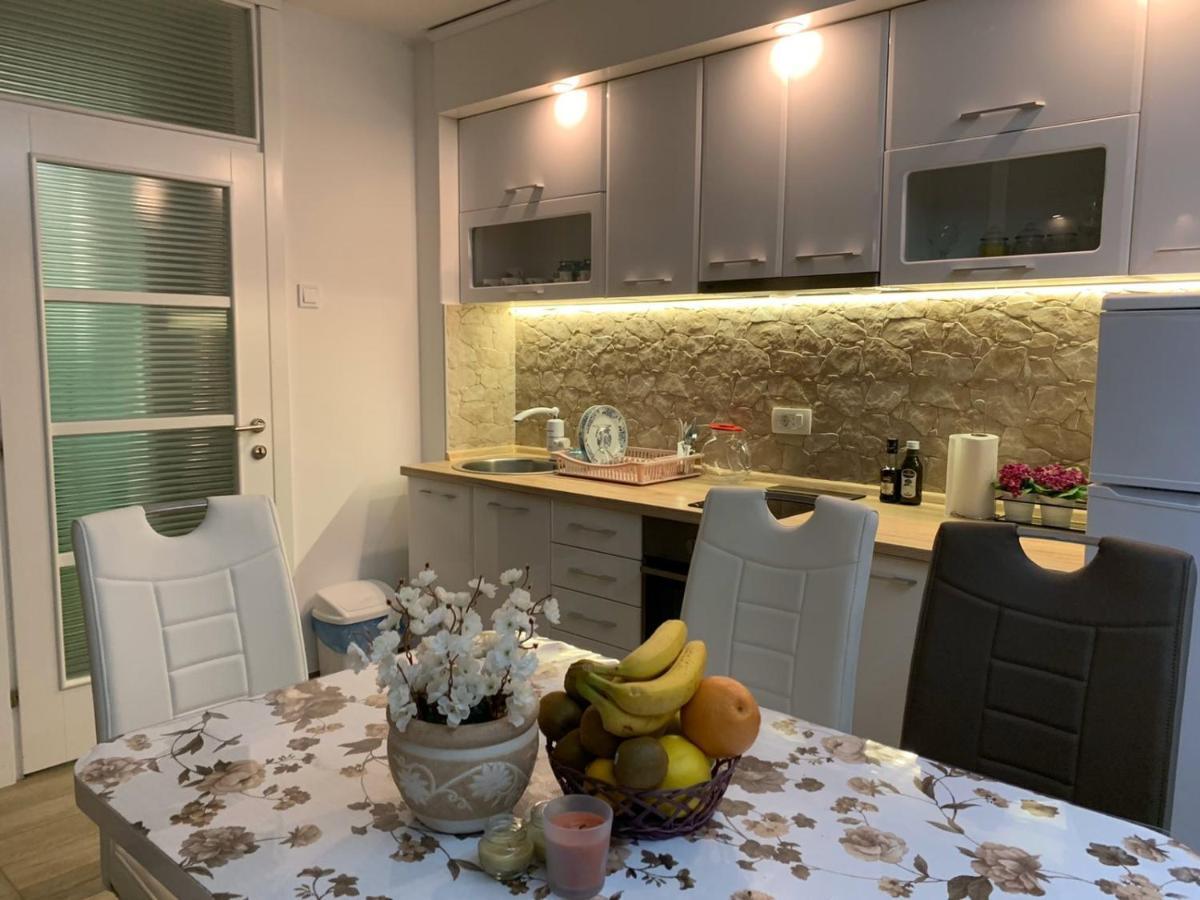 Seahaven Apartment Petrovac ภายนอก รูปภาพ